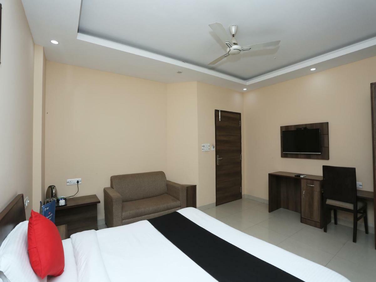 Bilberry Hotel Rewari Экстерьер фото